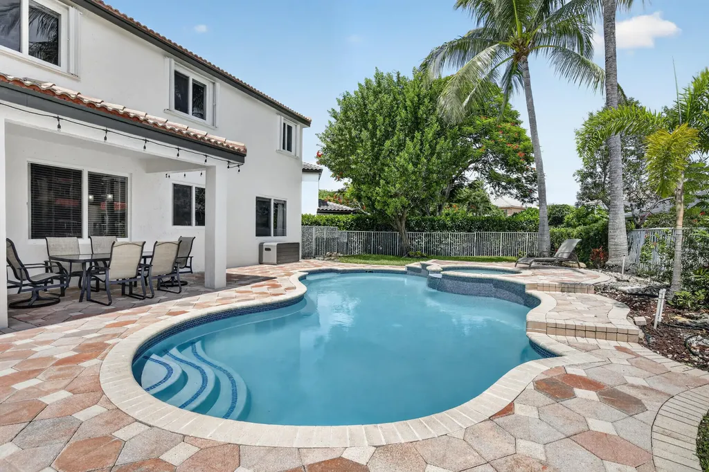 3701 Condor Court Weston FL 33331