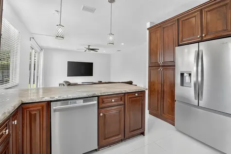 3701 Condor Court Weston FL 33331