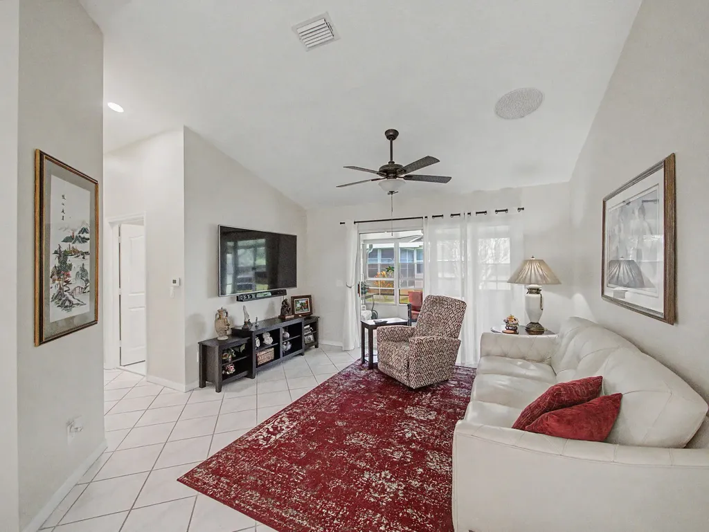 371 NW Sherry Lane Port St Lucie FL 34986