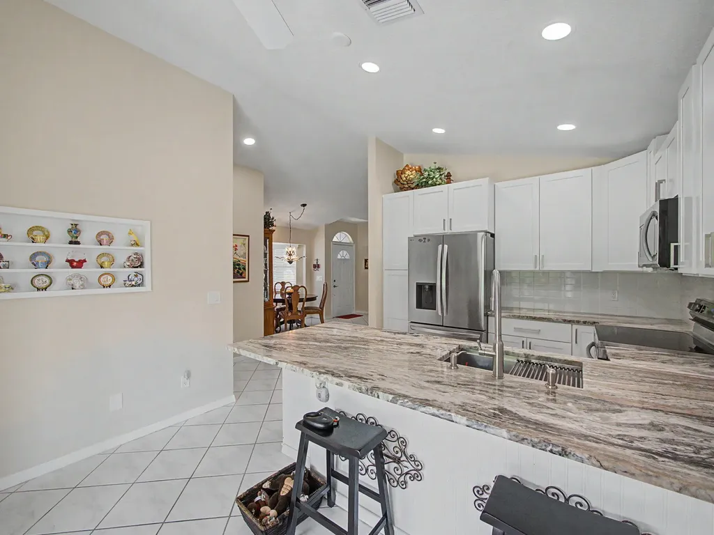 371 NW Sherry Lane Port St Lucie FL 34986