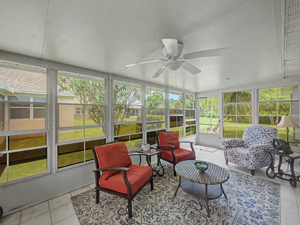 371 NW Sherry Lane Port St Lucie FL 34986
