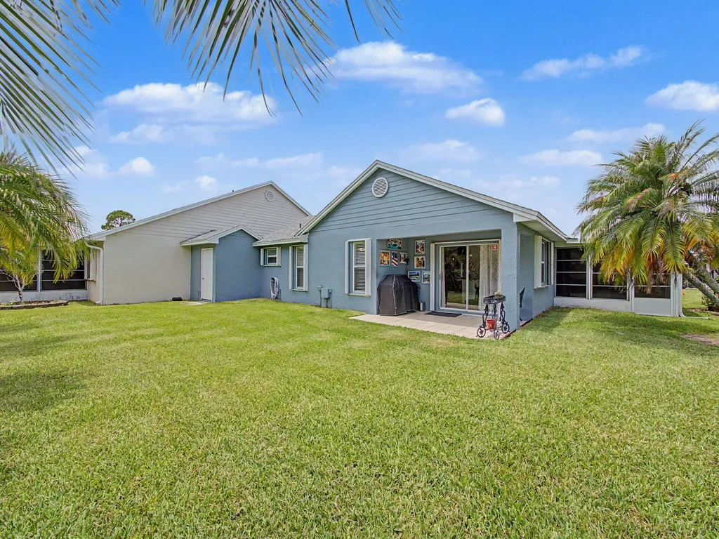371 NW Sherry Lane Port St Lucie FL 34986