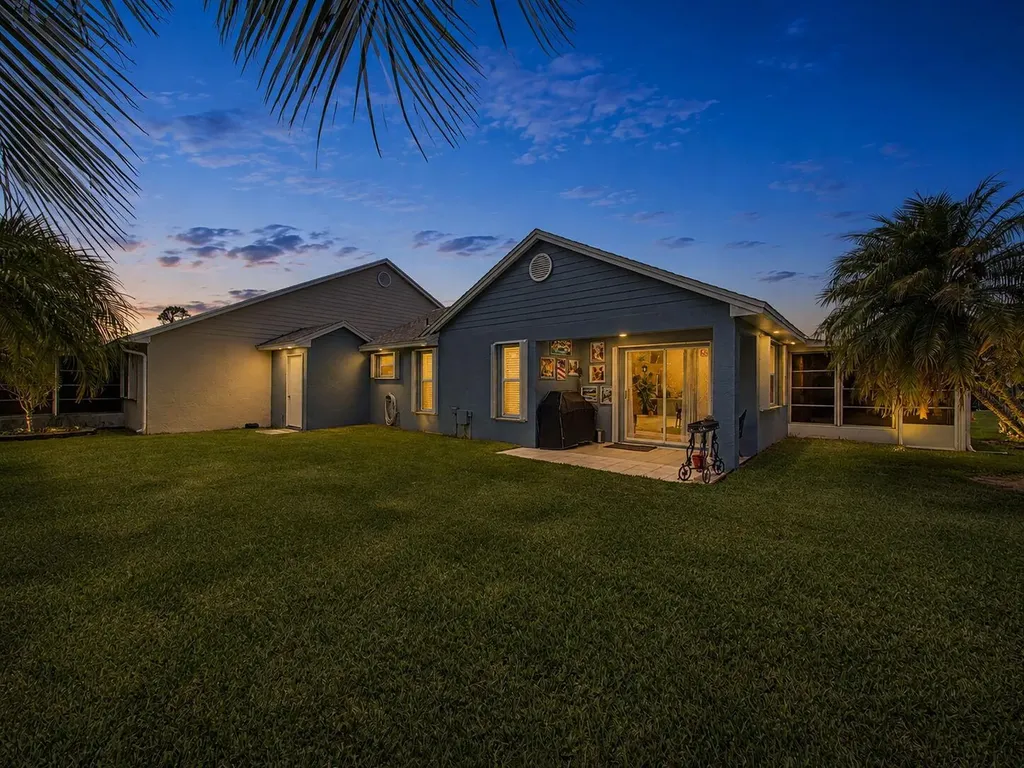371 NW Sherry Lane Port St Lucie FL 34986