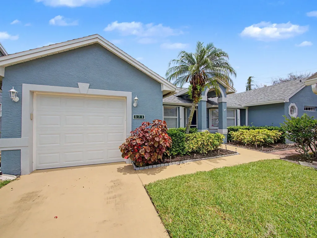 371 NW Sherry Lane Port St Lucie FL 34986