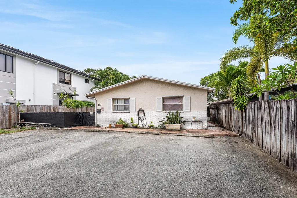 312 SW 9th Street Fort Lauderdale FL 33315