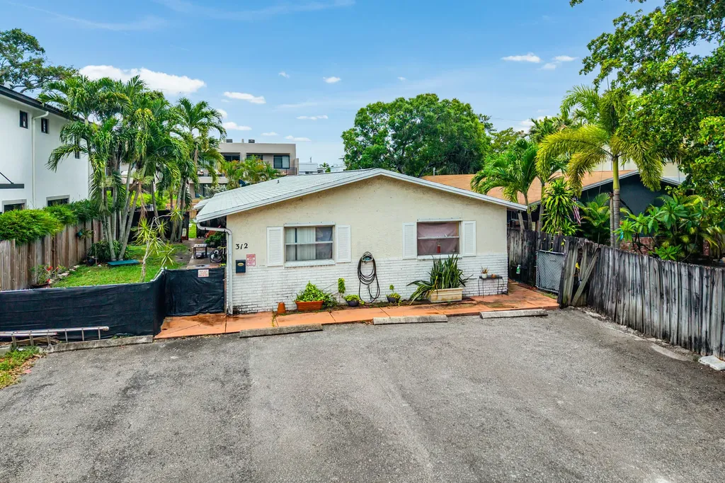 312 SW 9th Street Fort Lauderdale FL 33315