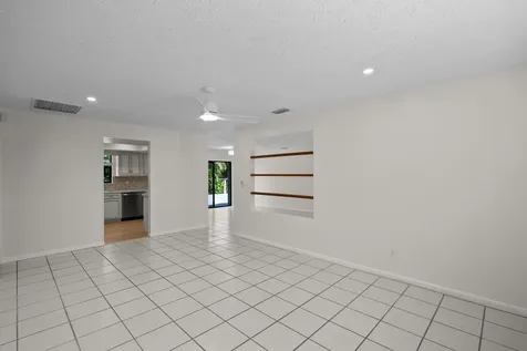 700 NW North River Drive Stuart FL 34994