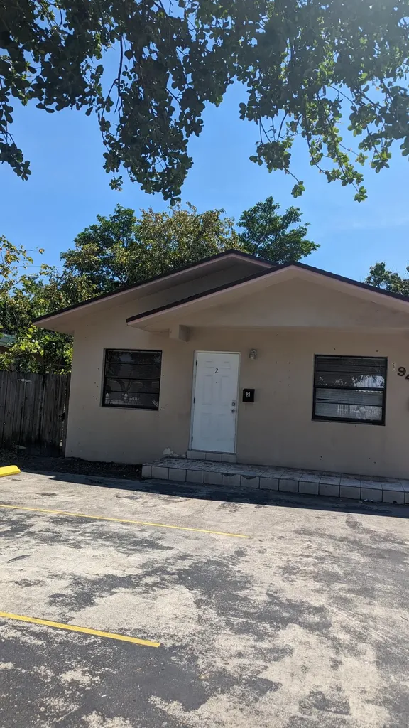 1944 Taft Street Hollywood FL 33020