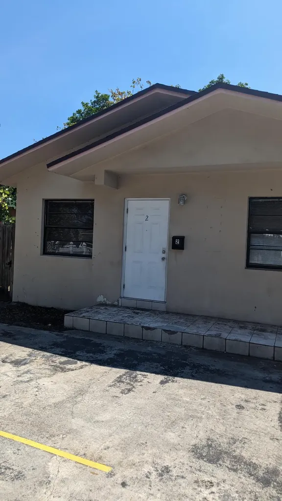 1944 Taft Street Hollywood FL 33020