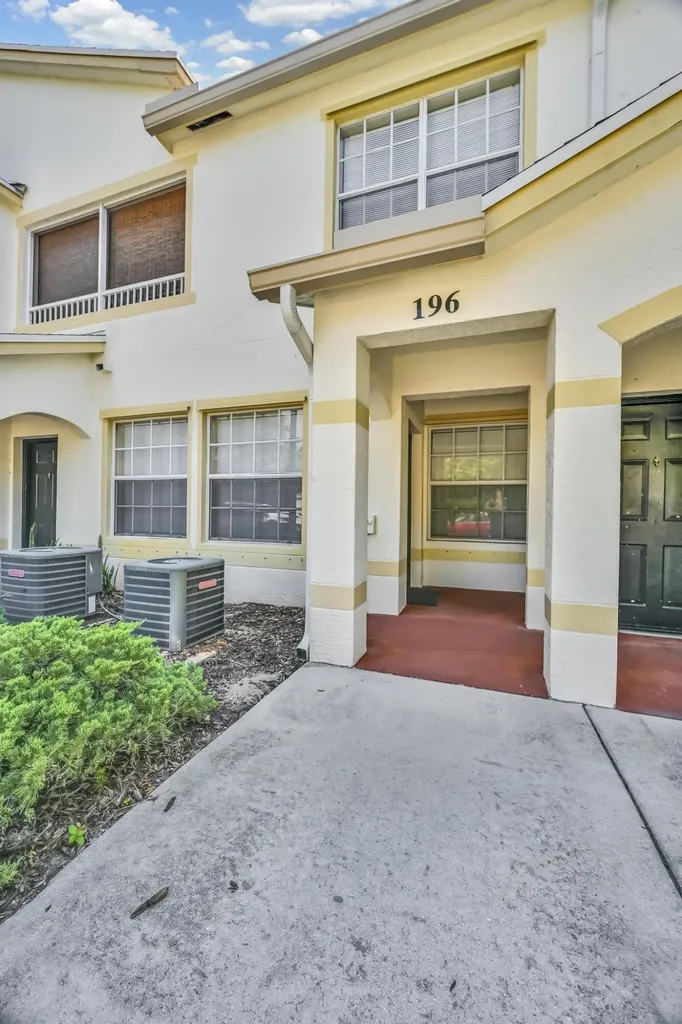 196 SE Kitching Circle Stuart FL 34994