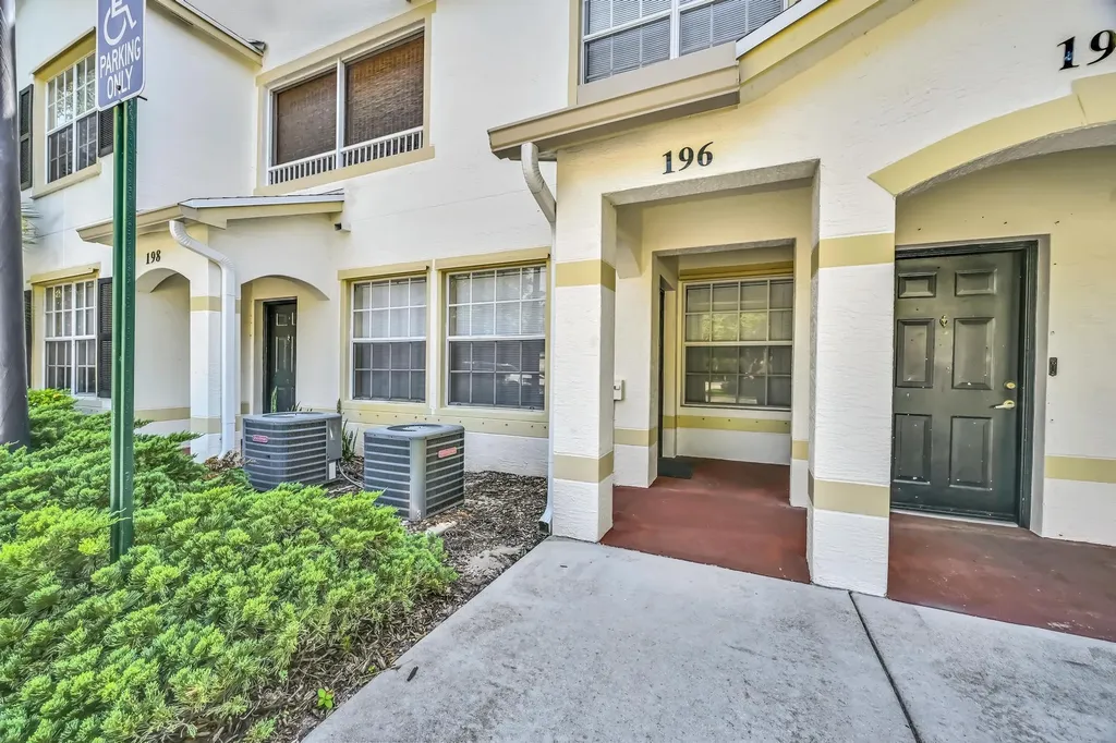 196 SE Kitching Circle Stuart FL 34994