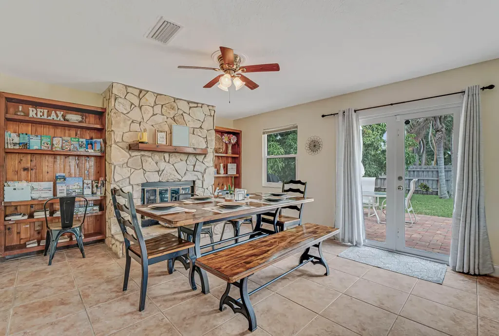 427 Las Palmas Street Royal Palm Beach FL 33411