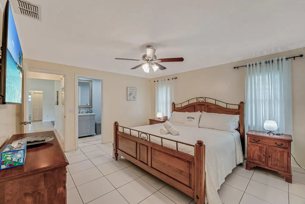 427 Las Palmas Street Royal Palm Beach FL 33411