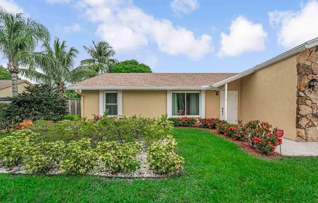 427 Las Palmas Street Royal Palm Beach FL 33411
