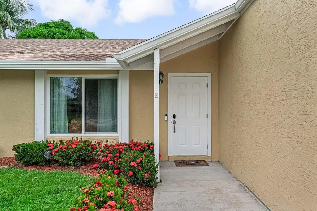 427 Las Palmas Street Royal Palm Beach FL 33411