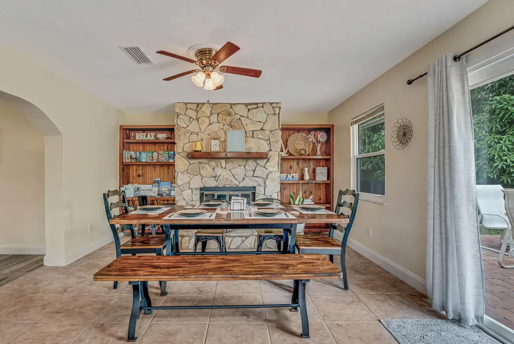 427 Las Palmas Street Royal Palm Beach FL 33411
