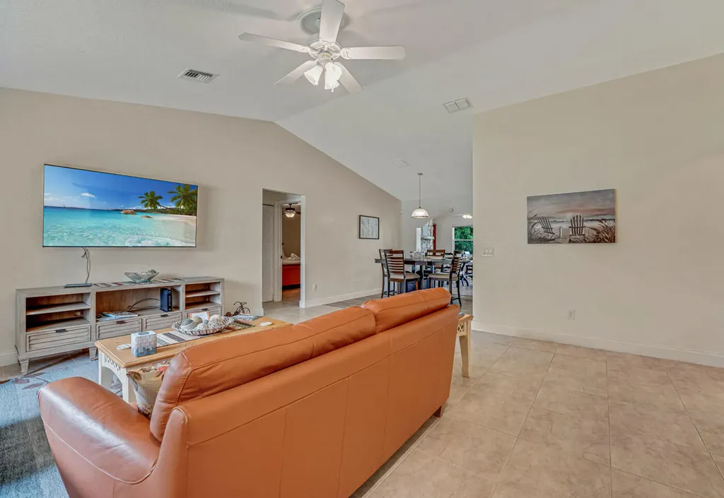 427 Las Palmas Street Royal Palm Beach FL 33411