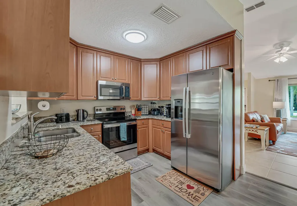 427 Las Palmas Street Royal Palm Beach FL 33411