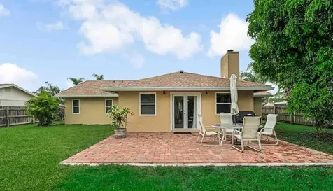 427 Las Palmas Street Royal Palm Beach FL 33411