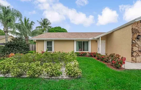 427 Las Palmas Street Royal Palm Beach FL 33411