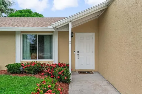 427 Las Palmas Street Royal Palm Beach FL 33411