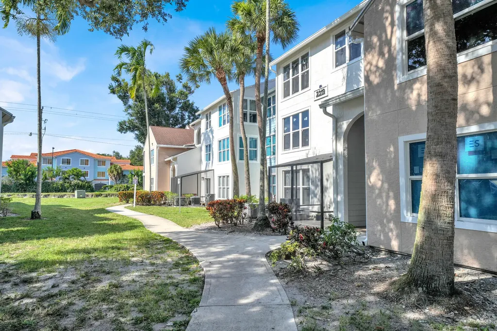 2319 N Congress Avenue Boynton Beach FL 33426