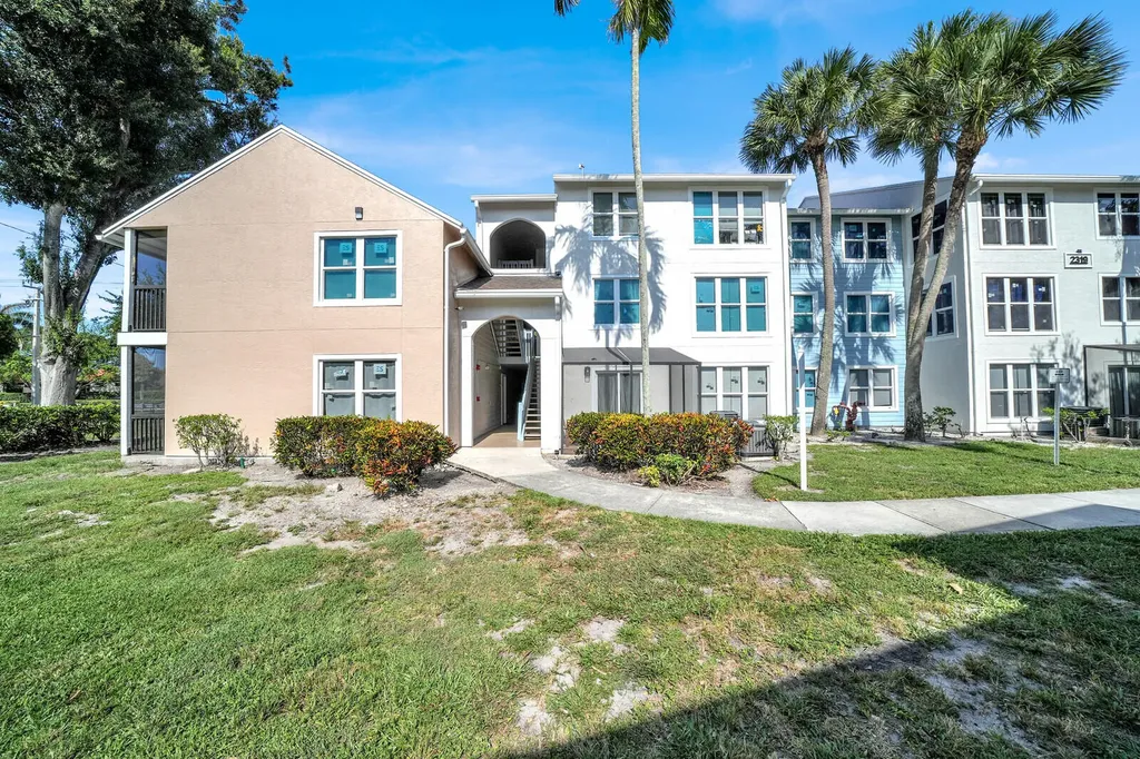 2319 N Congress Avenue Boynton Beach FL 33426