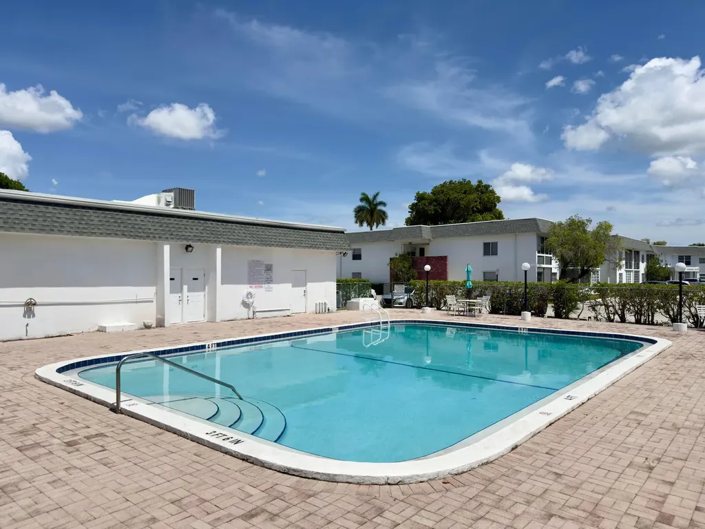 6507 Winfield Boulevard Margate FL 33063