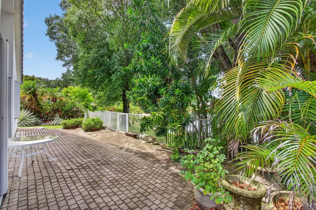 6621 NW 78th Drive Parkland FL 33067