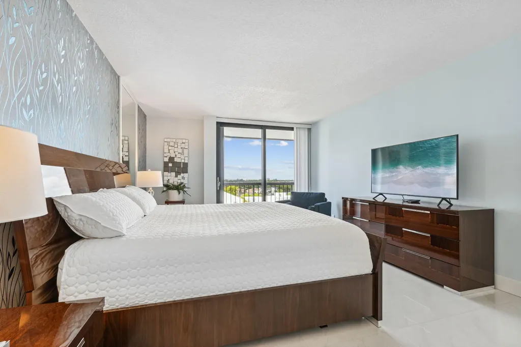 4748 S Ocean Boulevard Highland Beach FL 33487