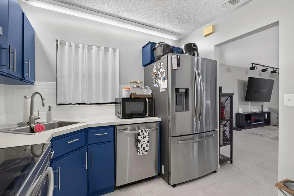 3331 NW 47th Avenue Coconut Creek FL 33063