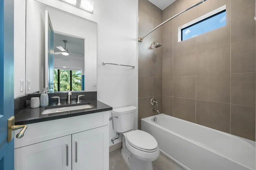7409 NW 25th Terrace Boca Raton FL 33496