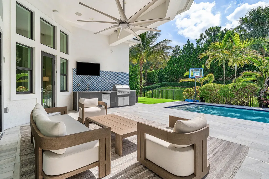 7409 NW 25th Terrace Boca Raton FL 33496