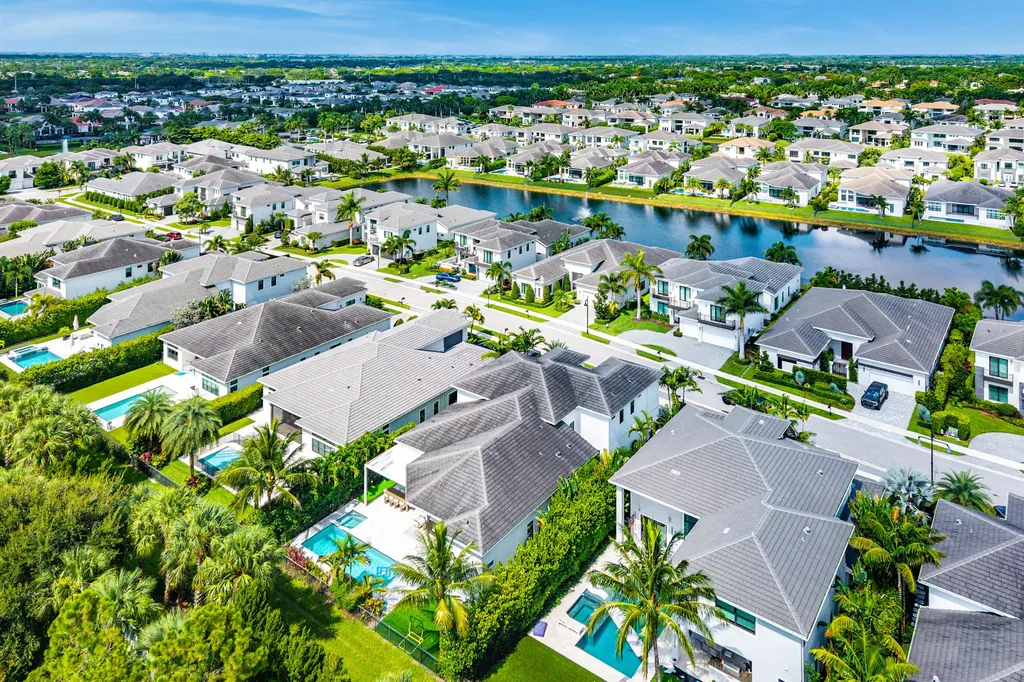 7409 NW 25th Terrace Boca Raton FL 33496