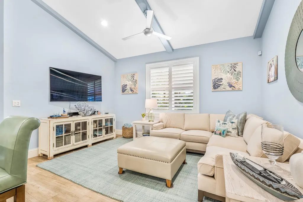 605 Bridgewater Lane SW Vero Beach FL 32962