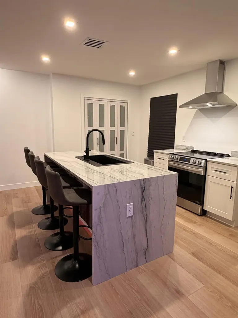1025 NW 148th Street Miami FL 33168