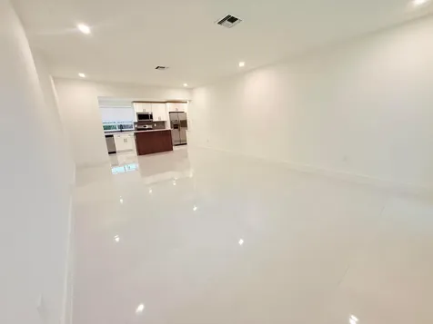 345 Pinehurst Road Palm Springs FL 33461