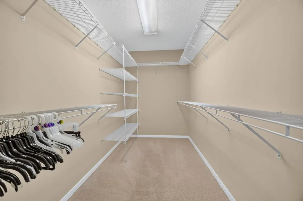 8021 Via Hacienda Riviera Beach FL 33418