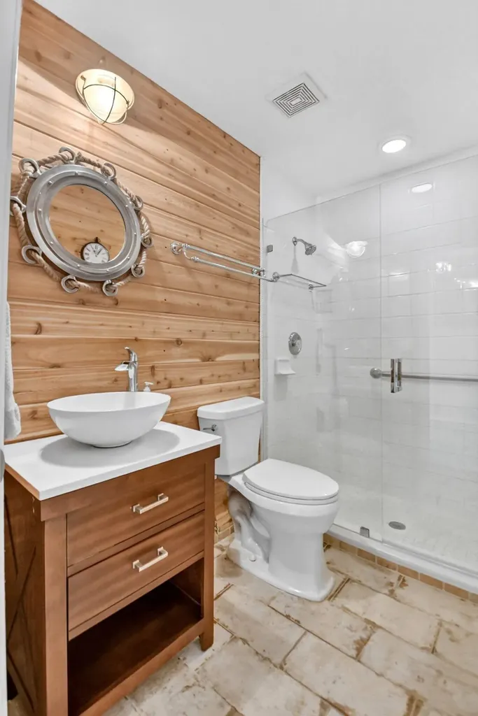 8021 Via Hacienda Riviera Beach FL 33418