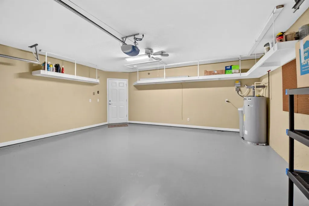 8021 Via Hacienda Riviera Beach FL 33418