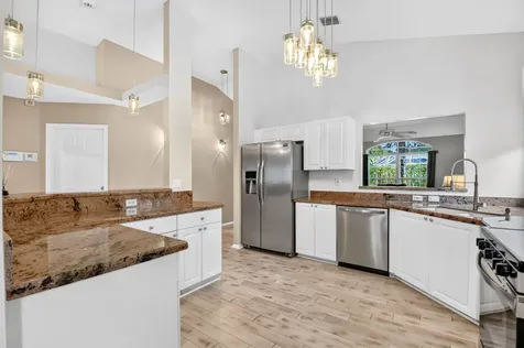 8021 Via Hacienda Riviera Beach FL 33418