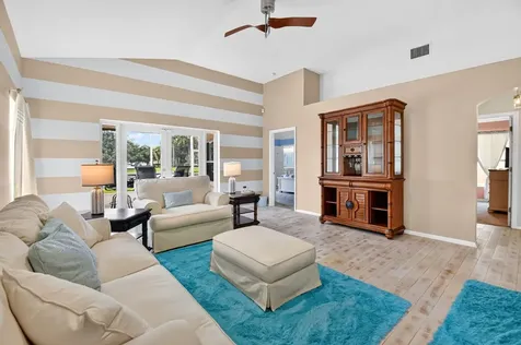 8021 Via Hacienda Riviera Beach FL 33418