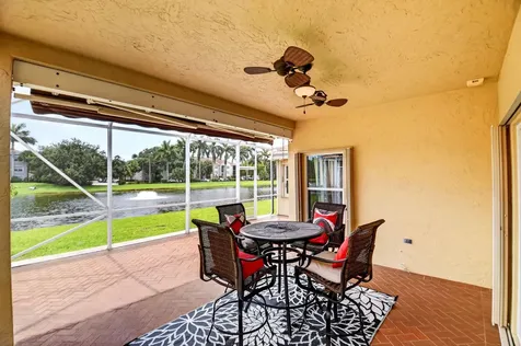 8021 Via Hacienda Riviera Beach FL 33418
