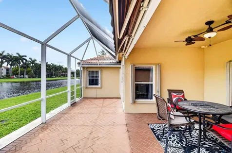 8021 Via Hacienda Riviera Beach FL 33418