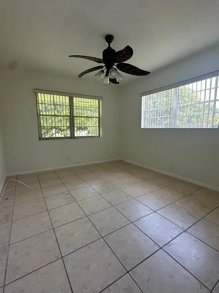 72 Norwich C West Palm Beach FL 33417