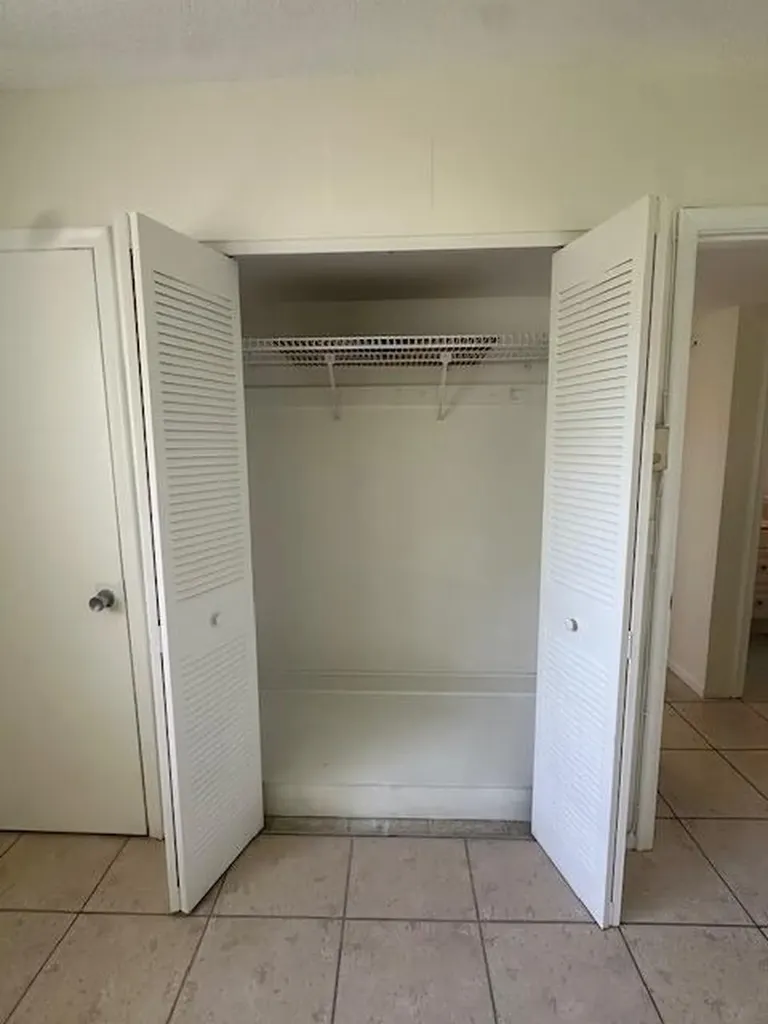 72 Norwich C West Palm Beach FL 33417