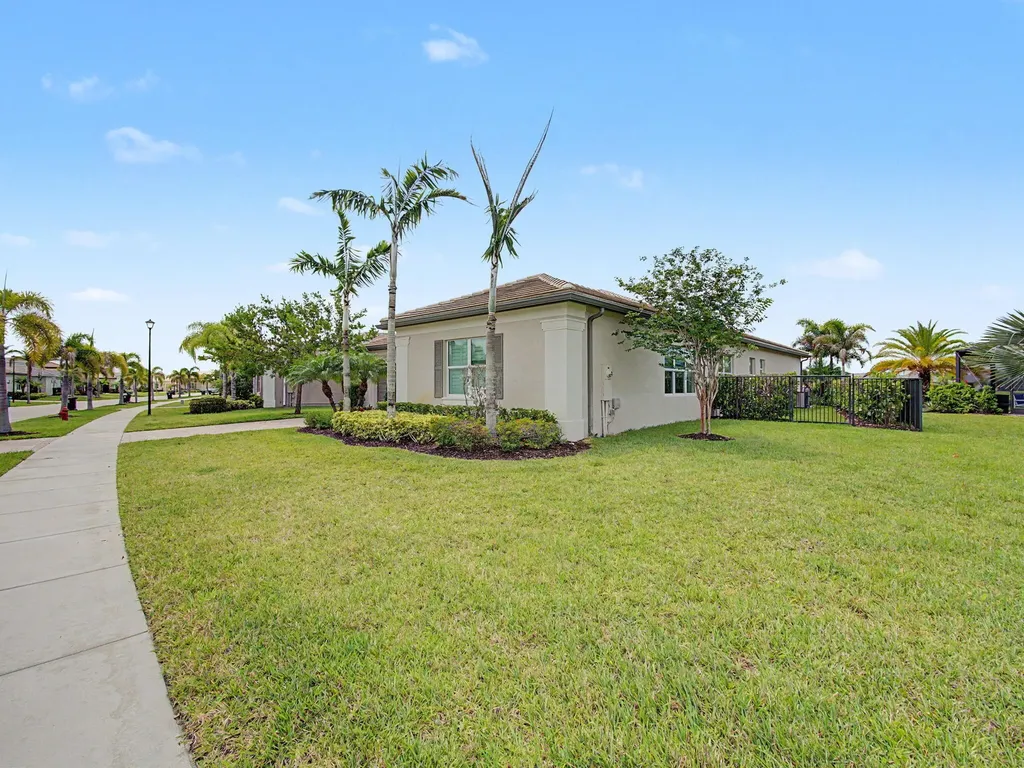 11698 SW Coronado Springs Drive Port St Lucie FL 34987