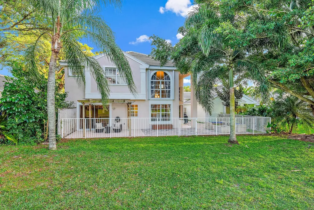 93 Admirals Court Palm Beach Gardens FL 33418