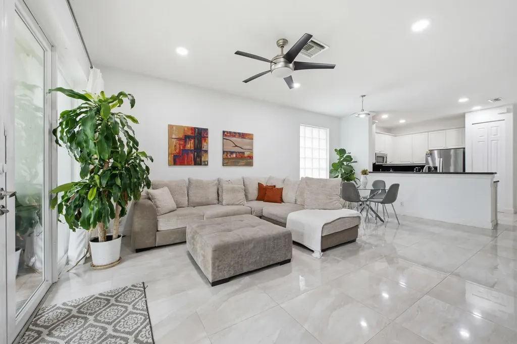 732 Belle Grove Lane West Palm Beach FL 33411