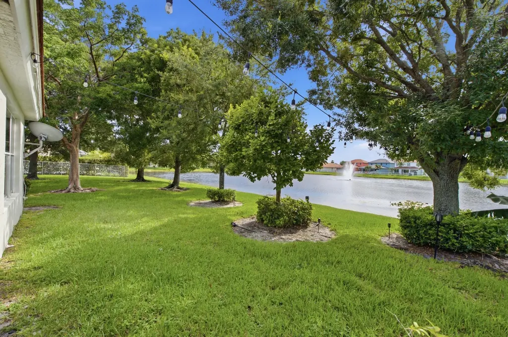 732 Belle Grove Lane West Palm Beach FL 33411